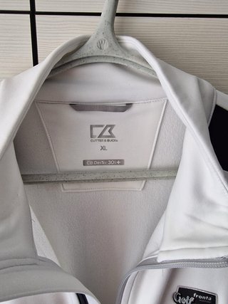 Sudadera Cutter & Buck blanca y gris