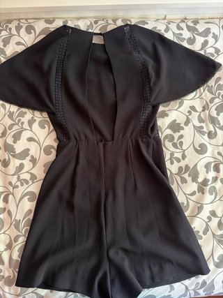 Mono negro Zara con detalles