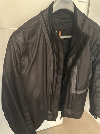 Chaqueta Hebo tricapa con GORE TEX  desmontable.