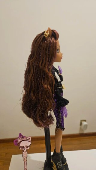 Boneca Monster High Clawdeen Wolf Sweet 1600