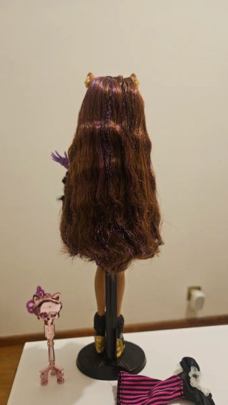 Boneca Monster High Clawdeen Wolf Sweet 1600