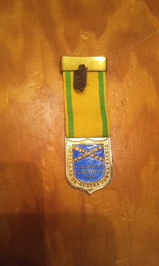 Condecoración Mutilados de Guerra 1936 e insignia
