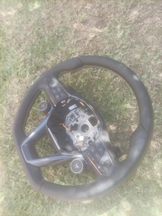 Volante Cupra con levas