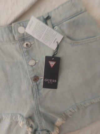 Shorts vaqueros Guess talla M/38