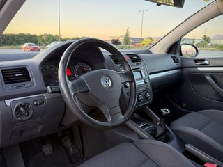 Volkswagen Golf 2004