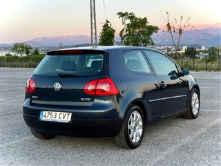 Volkswagen Golf 2004