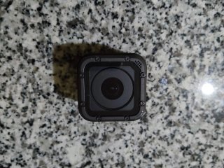 GoPro Session 5 em excelente estado com arnês