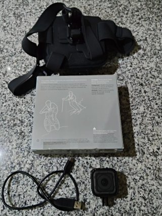 GoPro Session 5 em excelente estado com arnês