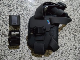 GoPro Session 5 em excelente estado com arnês