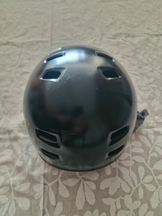 Casco de bici para niño negro