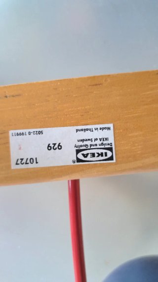 Juguete de madera con cuentas