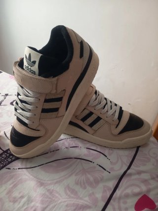 Zapatillas Adidas Forum 84 Low Beige/Negro