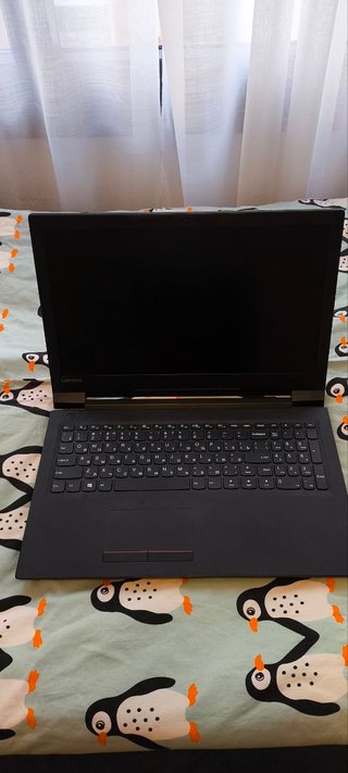Portátil Lenovo V110-15IAP Negro