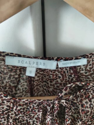 Conjunto Falda y Blusa Scalpers