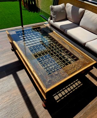 Mesa de centro anticuario