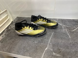 Zapatillas Fútbol Adidas F50 Messi Oro/Negro