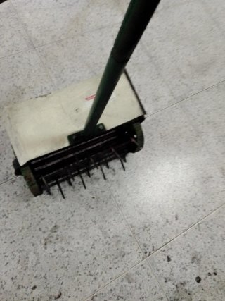 Aireador para césped M