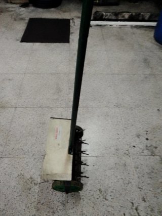 Aireador para césped M