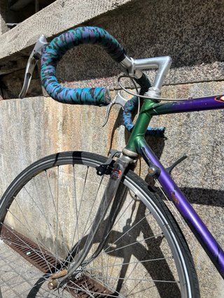 Bicicleta de carretera MAXIS