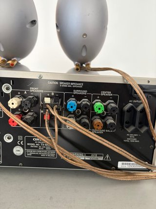 Onkyo TX-SR600E + 2 altavoces KEF HTS2001 + mando