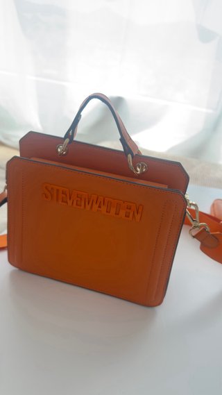 Bolso bandolera Steve Madden naranja