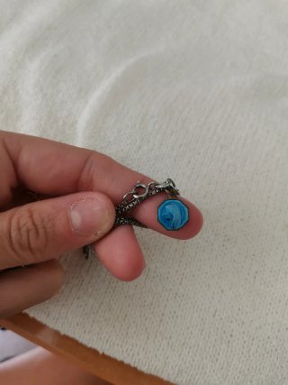 Colgante antiguo con piedra azul