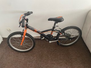 Bicicleta infantil Btwin naranja