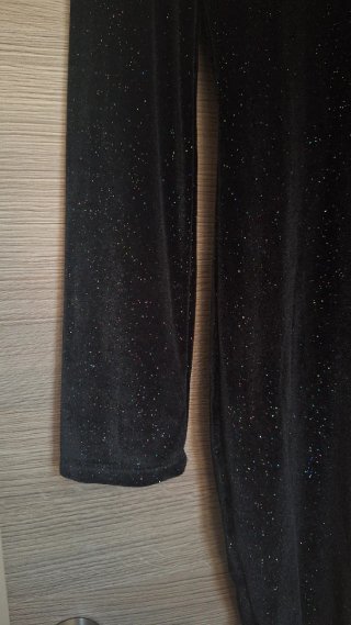 Vestido negro con brillo