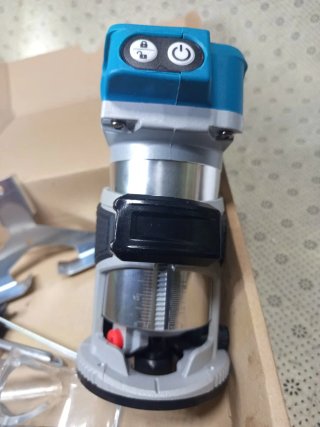 Fresadora Inalámbrica  Cordless trimmer