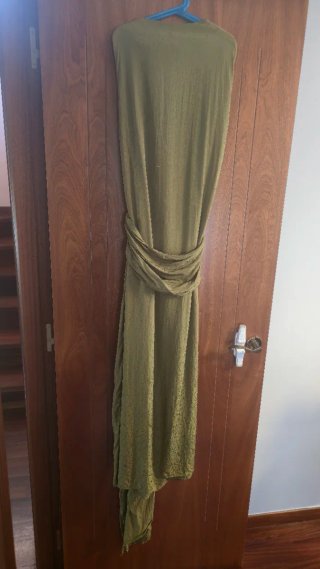 Vestido Hoss Intropia de fiesta, color verde.