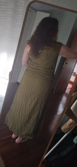 Vestido Hoss Intropia de fiesta, color verde.