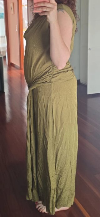 Vestido Hoss Intropia de fiesta, color verde.