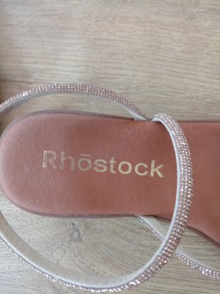 Sandalias Rhöstock doradas con pedrería