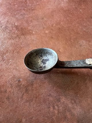 Cuchara antigua para rellenar pasta