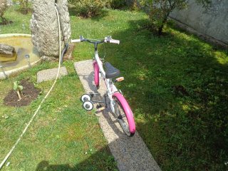 Bicicleta per bambini 14" rosa con ruotine