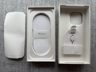 Caja iPhone 16 Pro Oficial Apple
