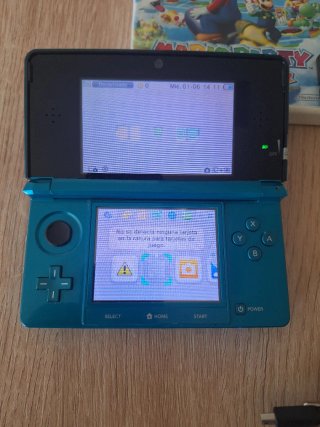 Nintendo 3DS Azul con 3 juegos