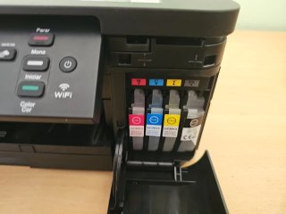 Stampante multifunzione Brother DCP-J572DW