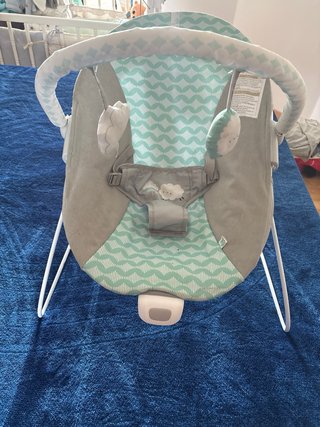 Mecedora bebé con vibración