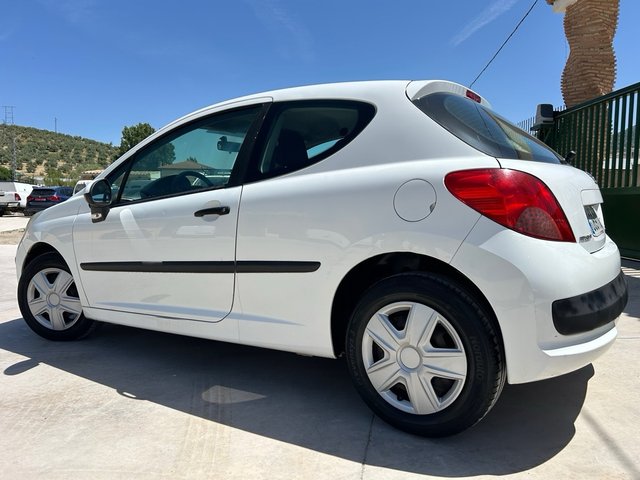 Peugeot 207 2009