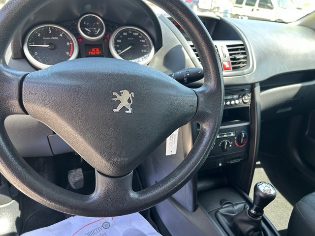 Peugeot 207 2009