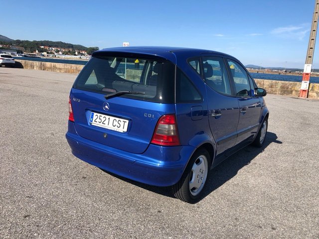 Mercedes-Benz Clase A TDI 90 Cv