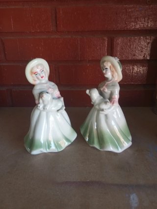 Figuras de porcelana, pareja de muñecas