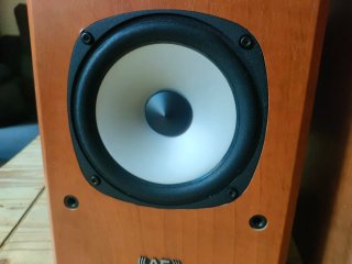 Altavoces Acoustic Energy