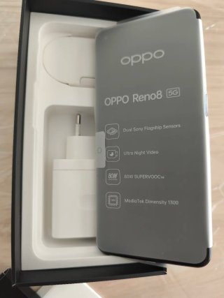 OPPO Reno8 5G Nero (256 GB/8 GB RAM espandibili)