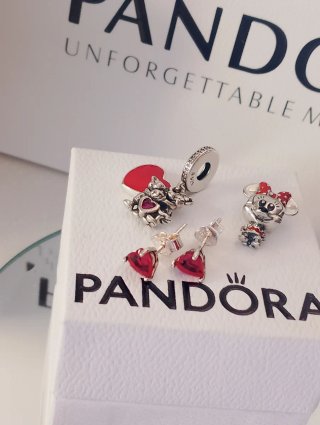 Lote Pandora Disney Minnie y Corazones