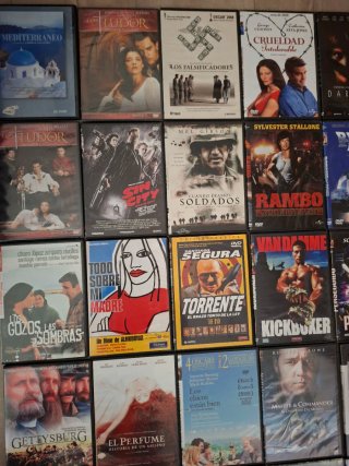 32 Películas Variadas DVD