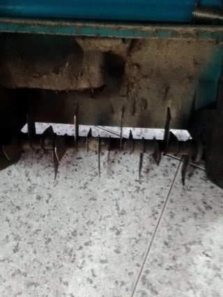 Aireador césped eléctrico