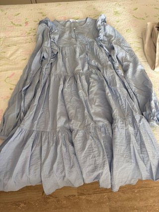 Vestido Zara azul volantes