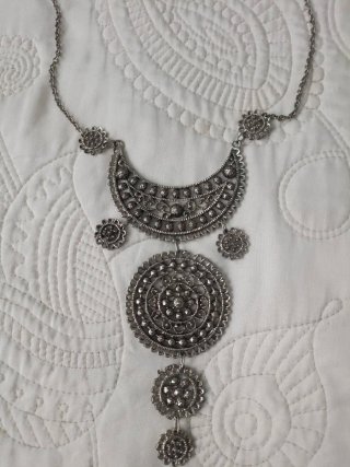 Collar étnico plata